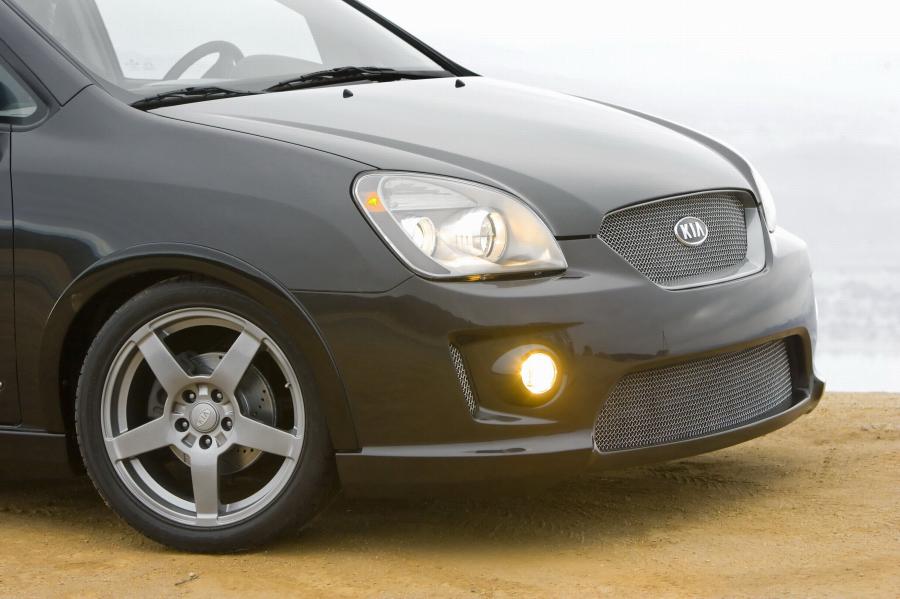  Kia Rondo SX Concept 2007 года  (фото 18 из 45)